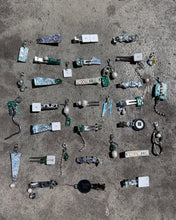 Load image into Gallery viewer, 'Mechanoid' Hair slide and charm set