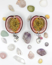 Load image into Gallery viewer, Lustre earrings
